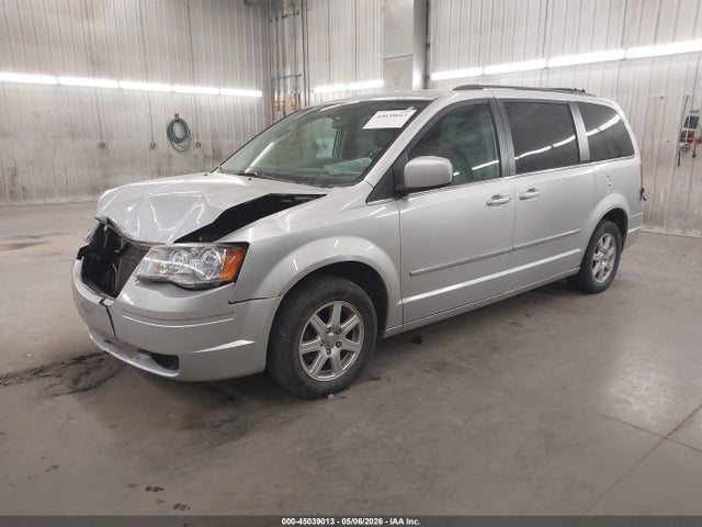 Chrysler Town & Country Touring