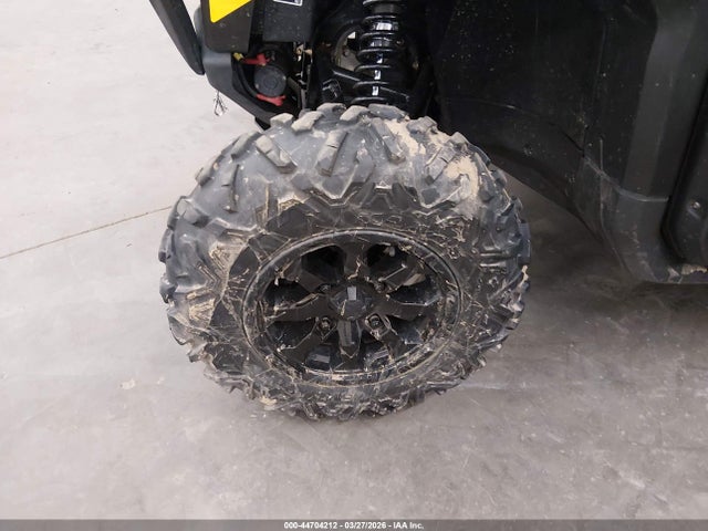 Can-Am Defender Max Limited Cab Hd10