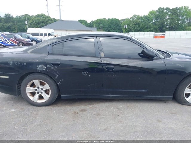 Dodge Charger Se