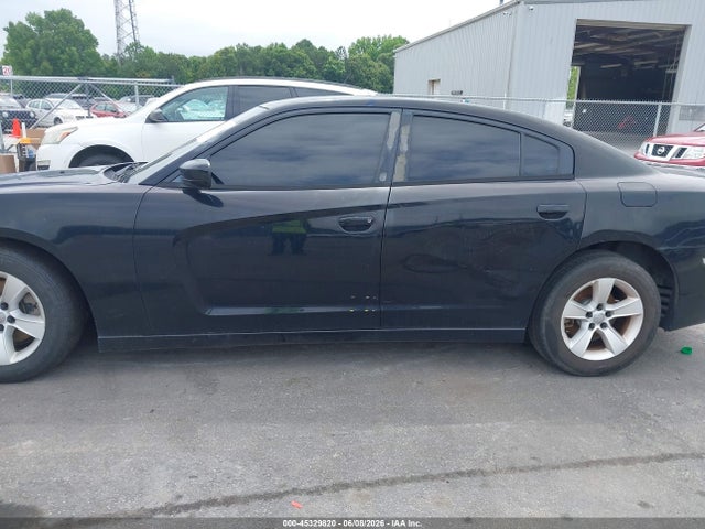 Dodge Charger Se