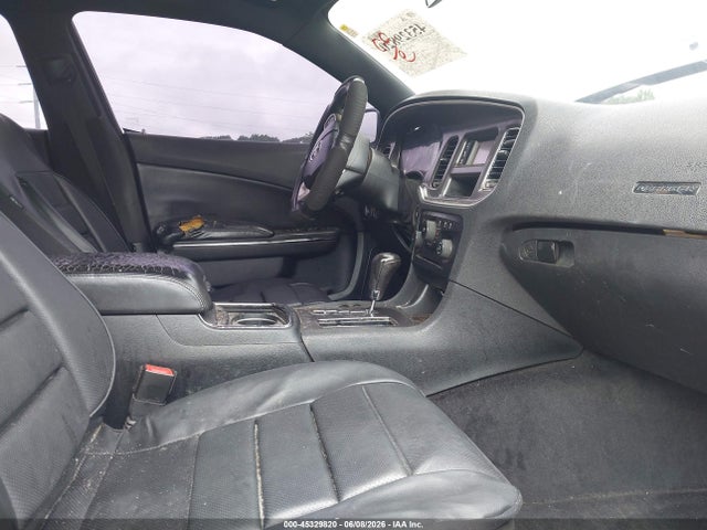 Dodge Charger Se