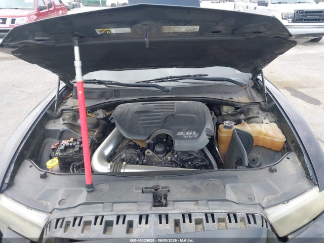 Dodge Charger Se