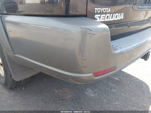 Toyota Sequoia Sr5 V8