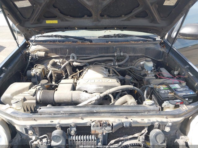 Toyota Sequoia Sr5 V8