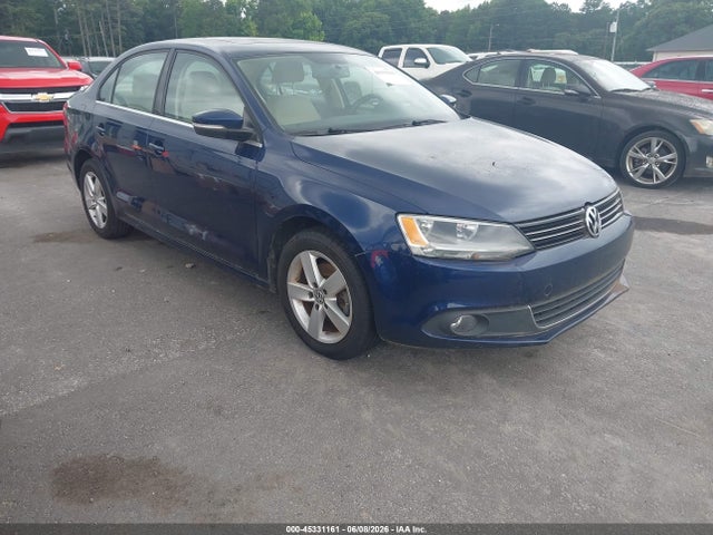 Salvage Volkswagen Jetta Image