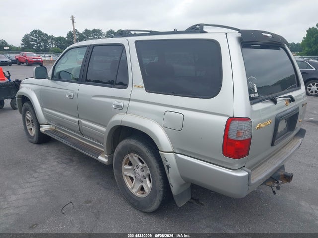 Toyota 4Runner Limited V6