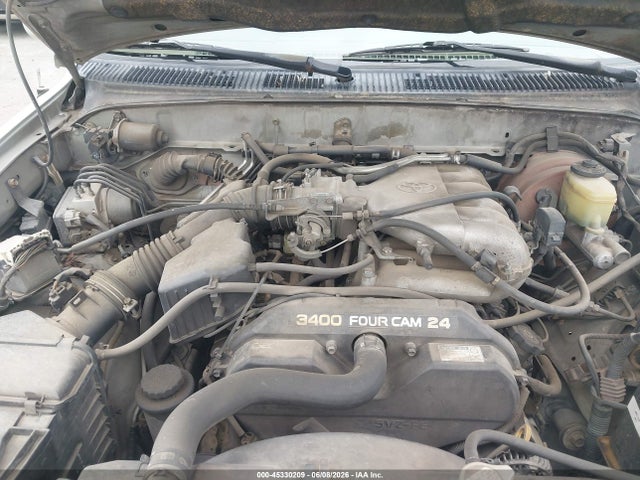 Toyota 4Runner Limited V6