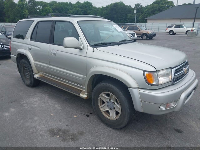 Salvage Toyota 4Runner Image