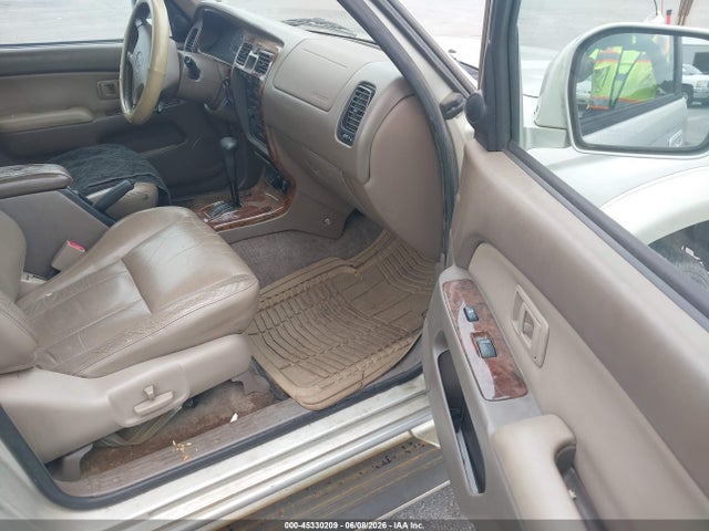 Toyota 4Runner Limited V6