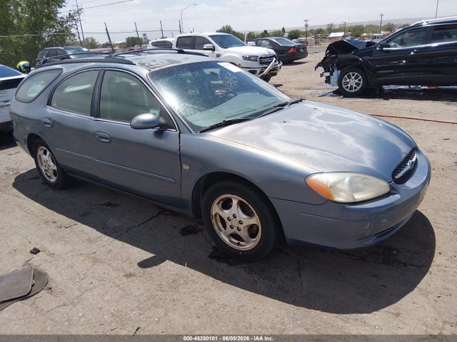 Salvage Ford Taurus Image