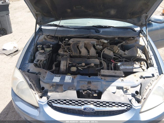 Ford Taurus Se