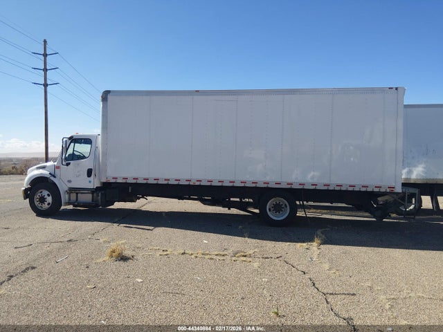 Freightliner M2 106