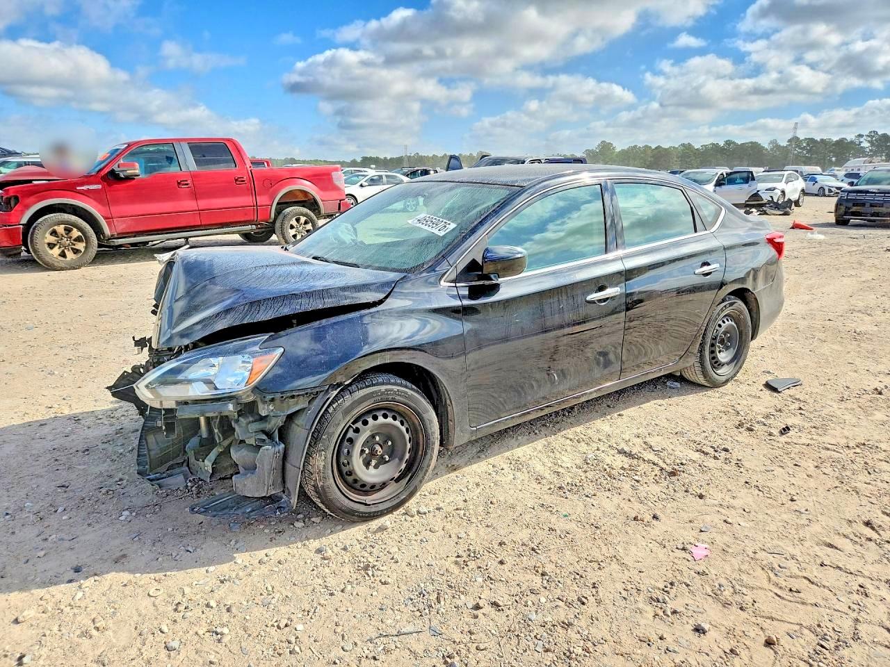 Salvage Nissan Sentra Image