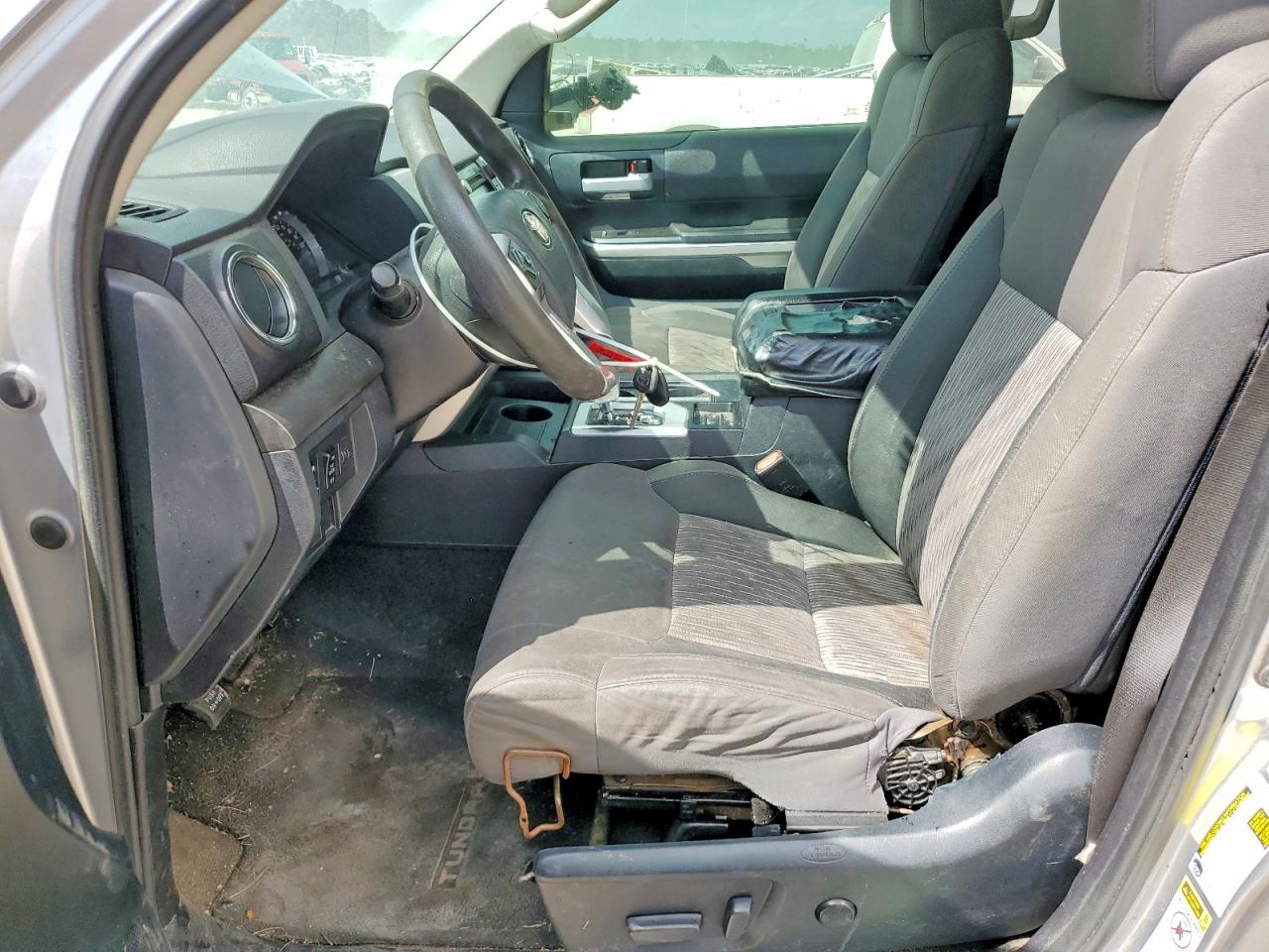 Toyota Tundra Sr5