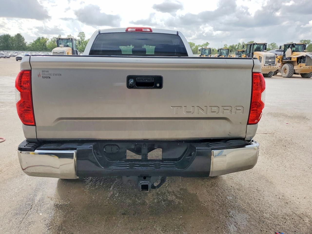 Toyota Tundra Sr5