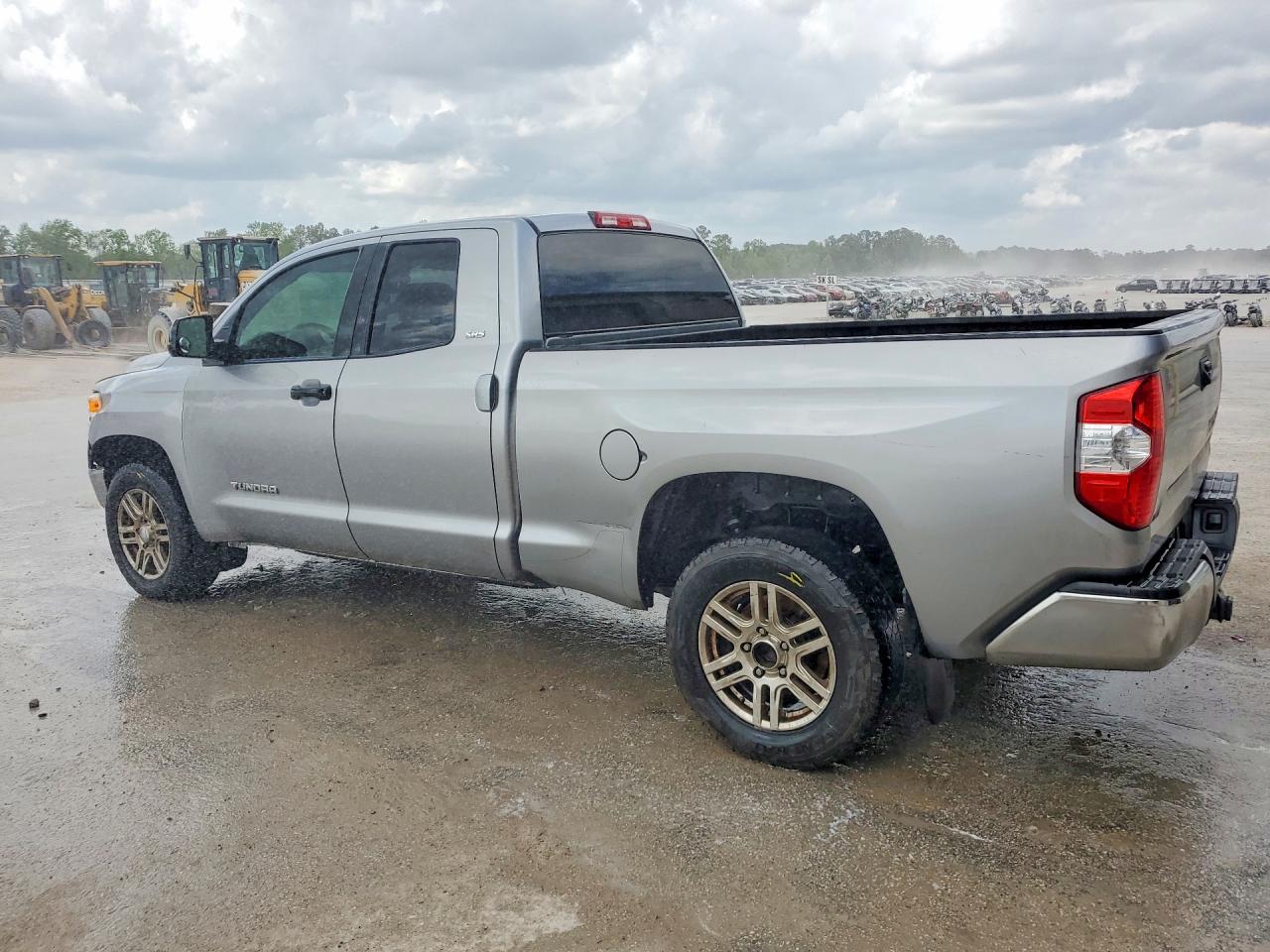 Toyota Tundra Sr5
