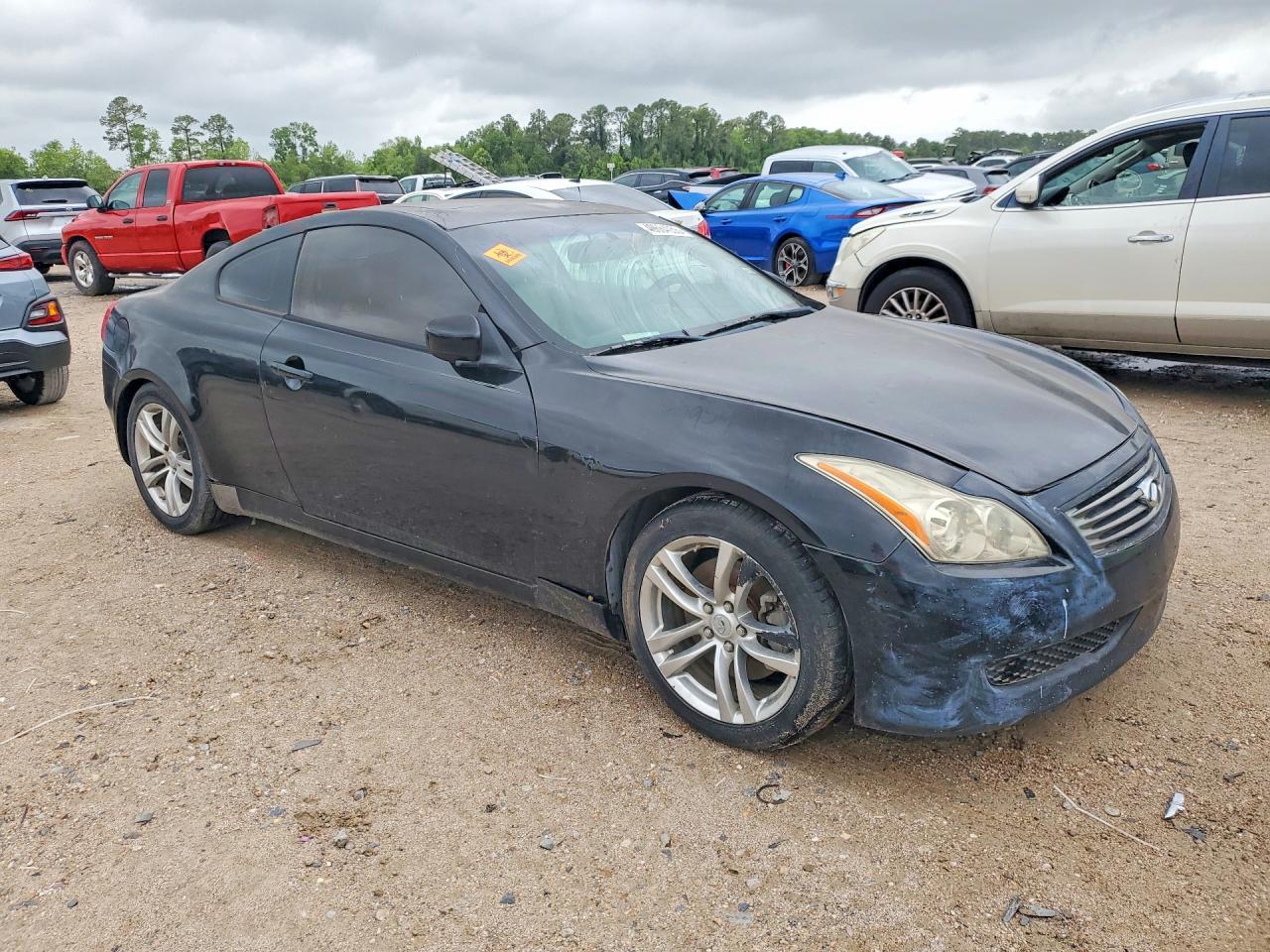 INFINITI G37 Base
