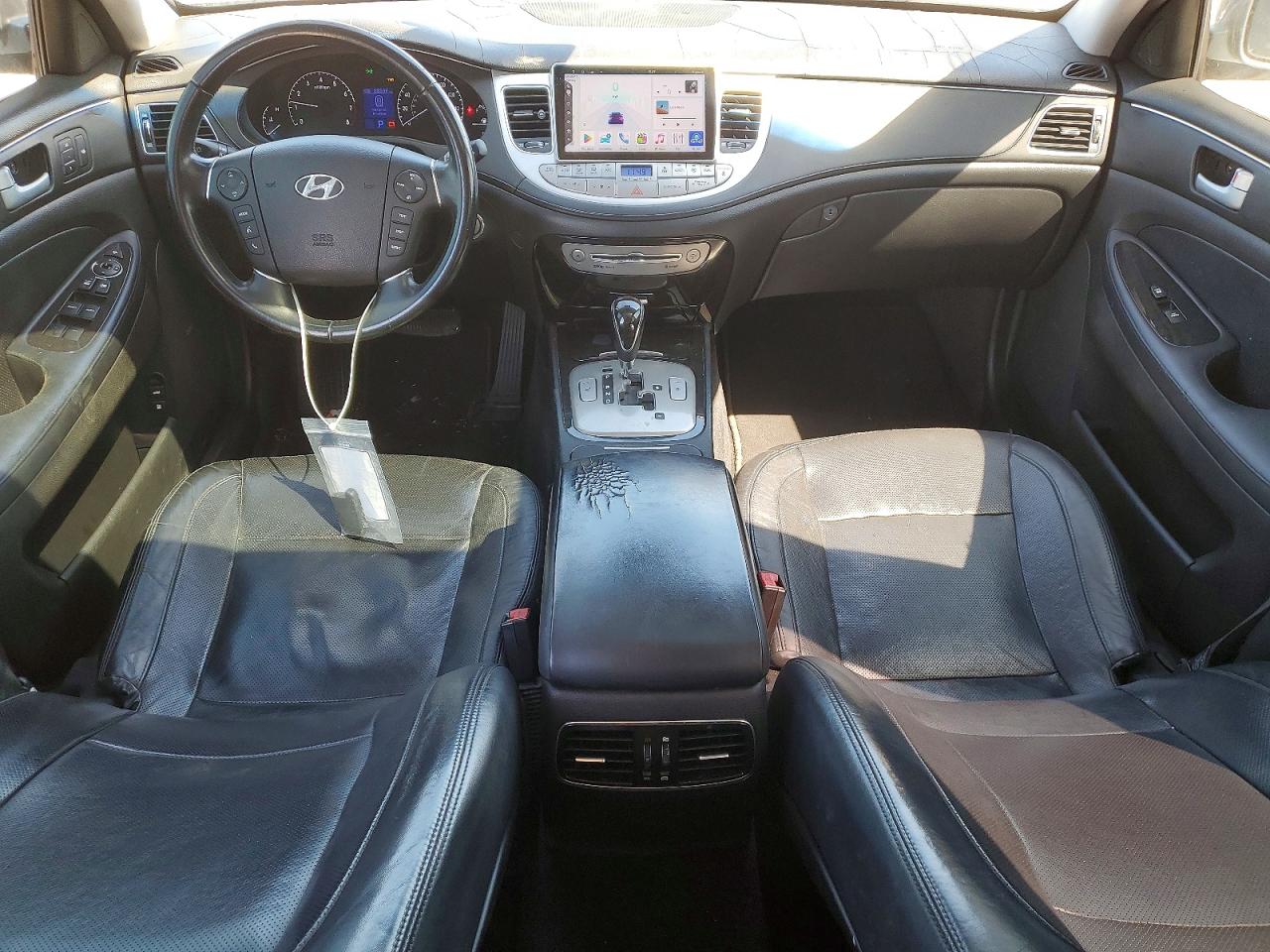 Hyundai Genesis 3.8l