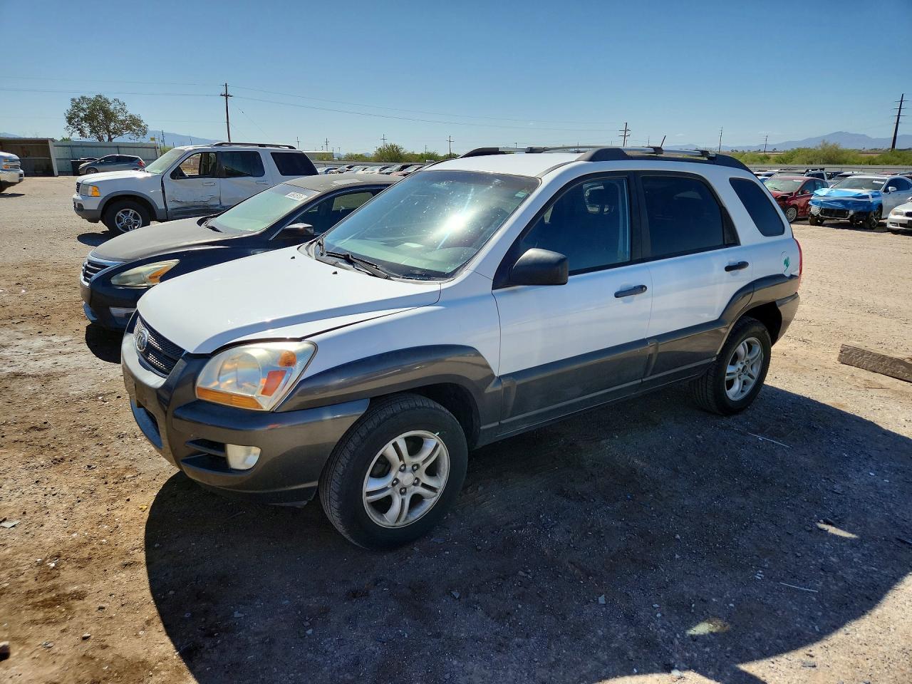 Salvage Kia Sportage Image