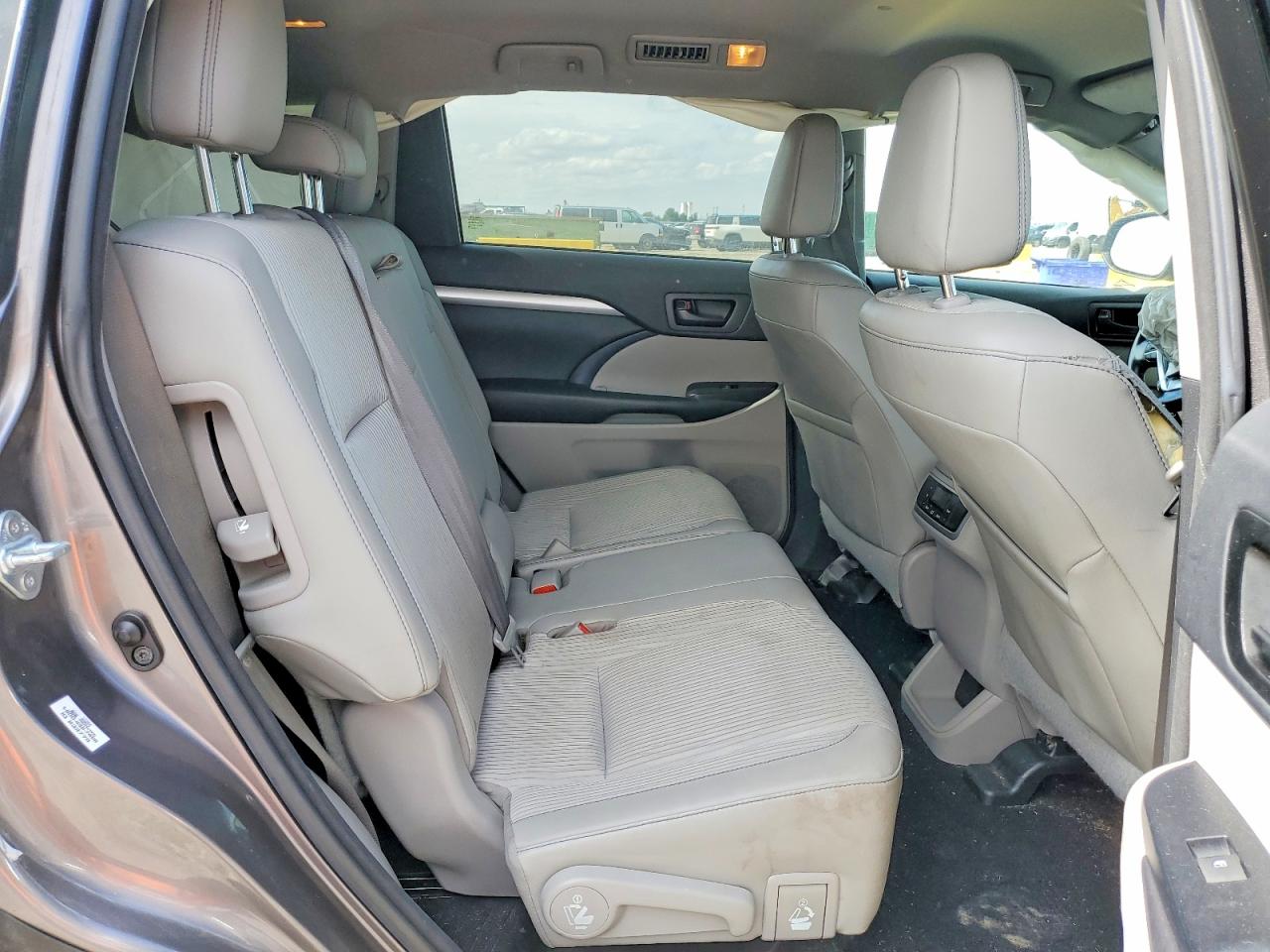 Toyota Highlander Le Plus