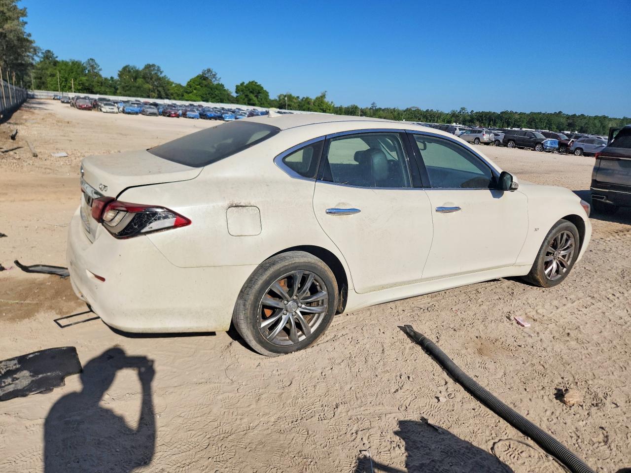 INFINITI Q70 3.7 Luxe