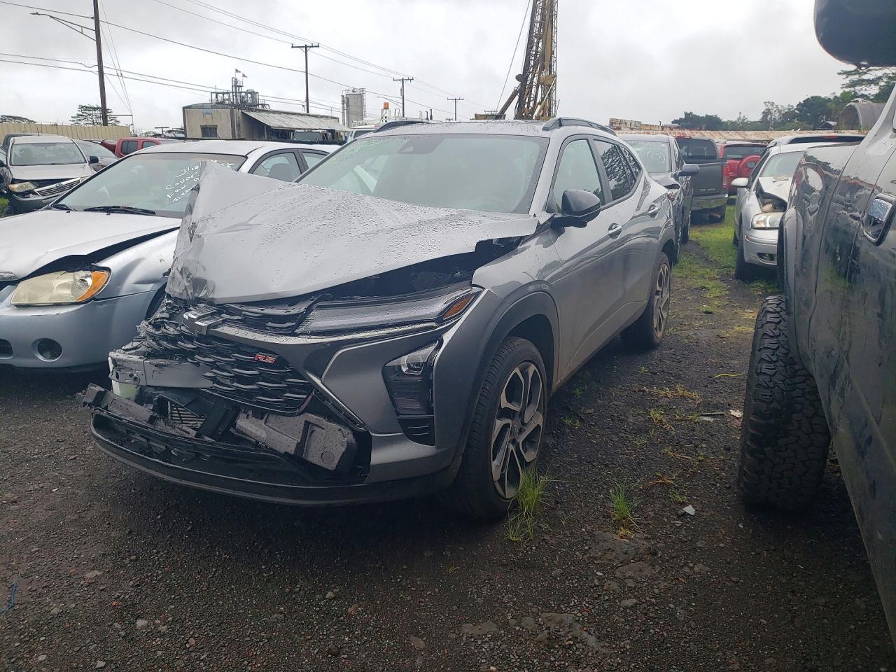 Salvage Chevrolet Trax Image