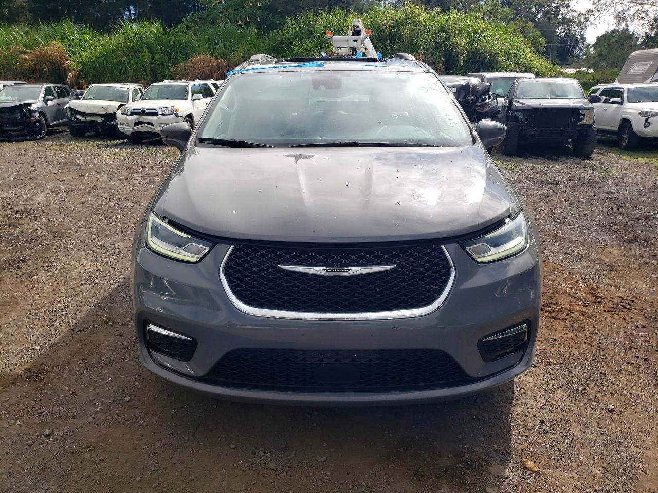 Chrysler Pacifica Touring L