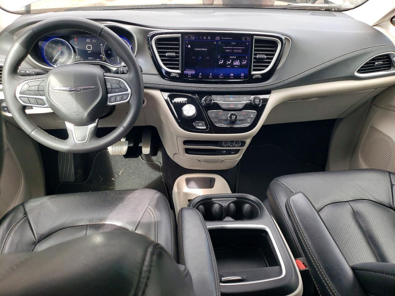 Chrysler Pacifica Touring L
