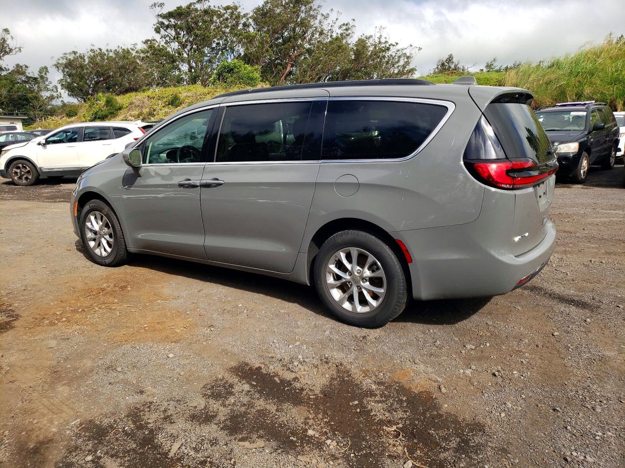 Chrysler Pacifica Touring L