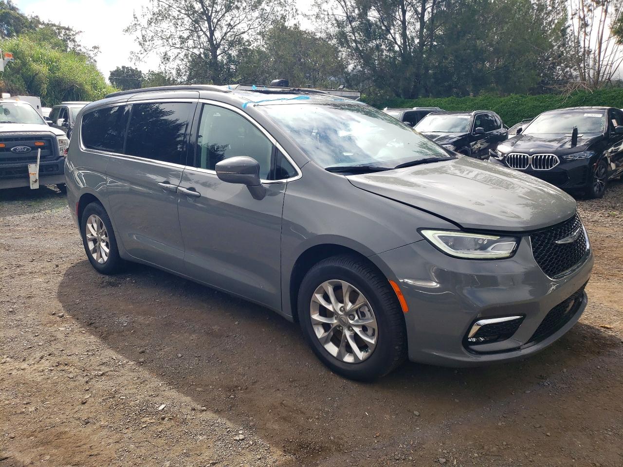 Chrysler Pacifica Touring L