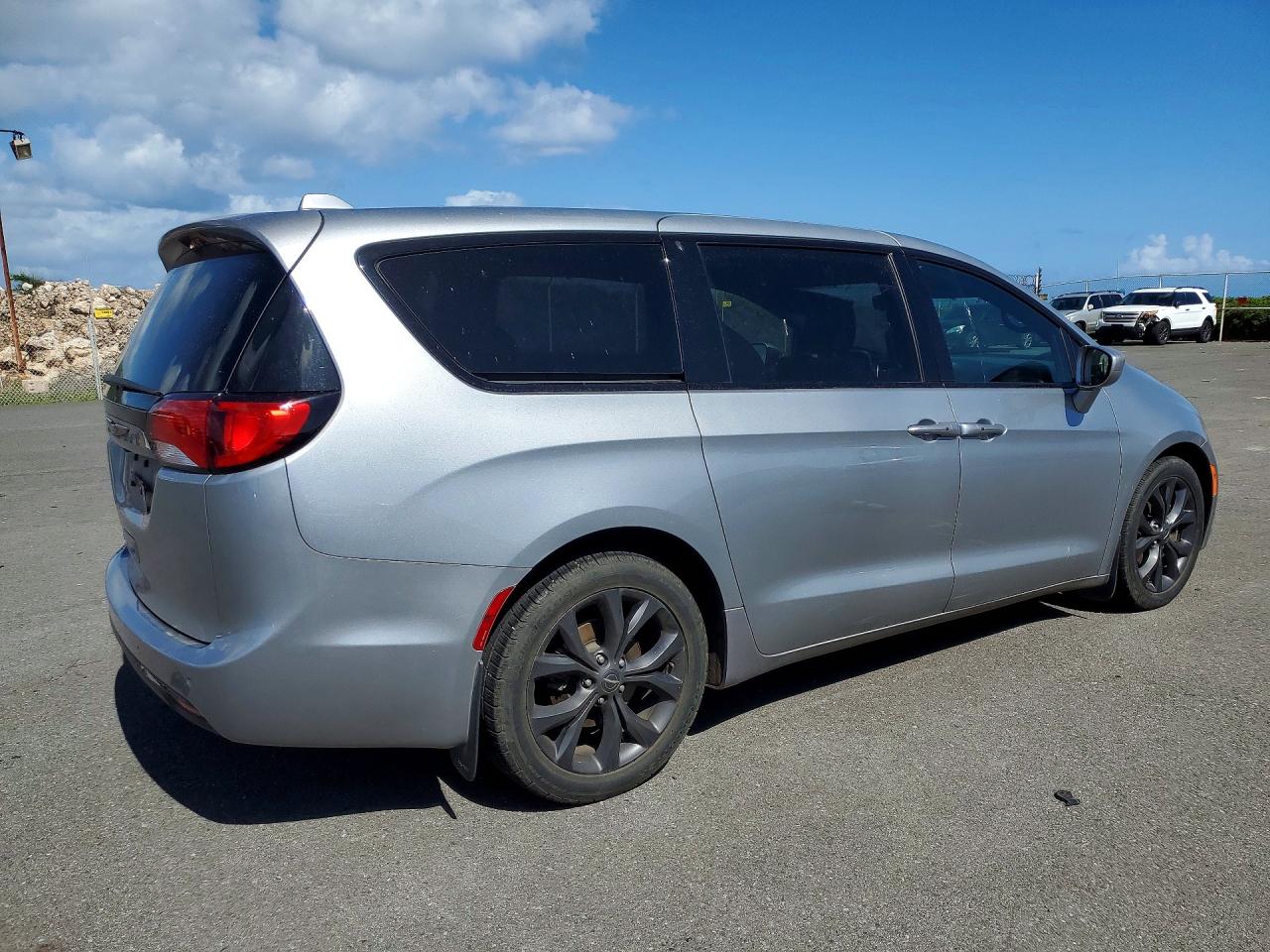 Chrysler Pacifica Touring Plus