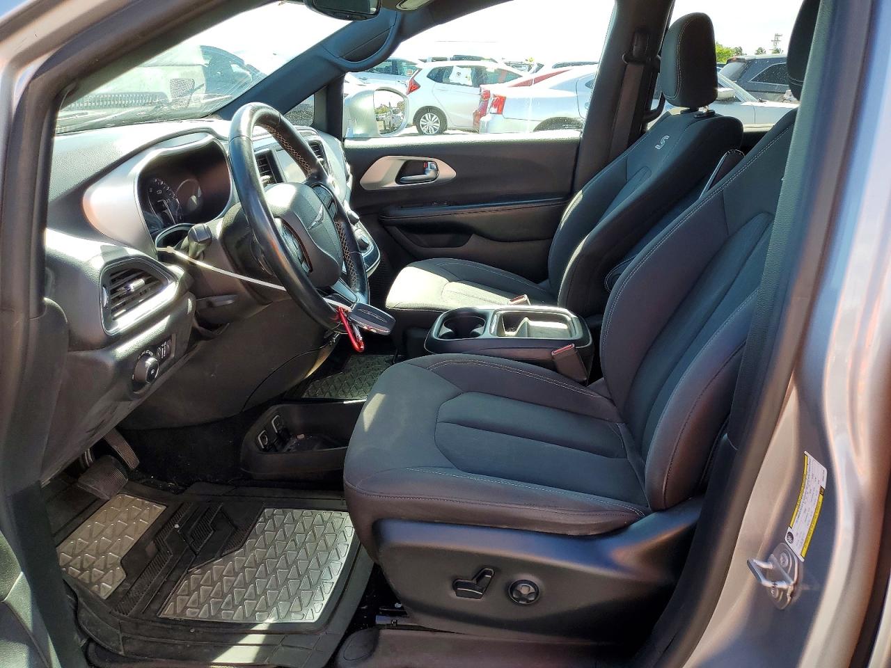 Chrysler Pacifica Touring Plus