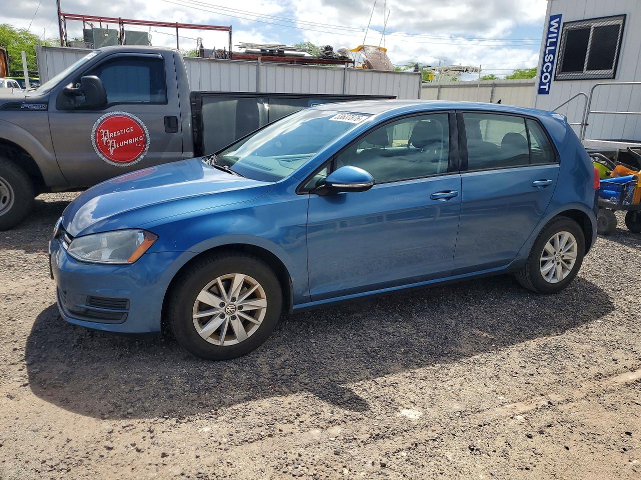 Salvage Volkswagen Golf Image