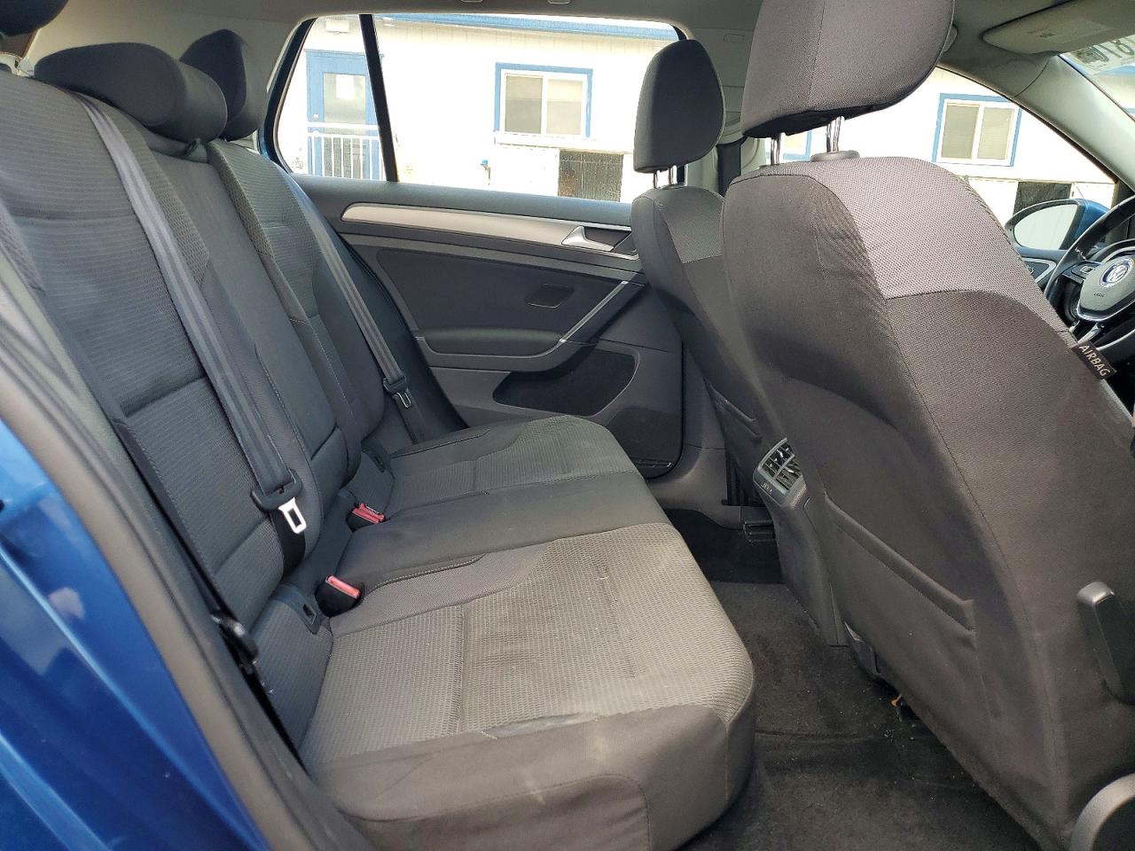 Volkswagen Golf S