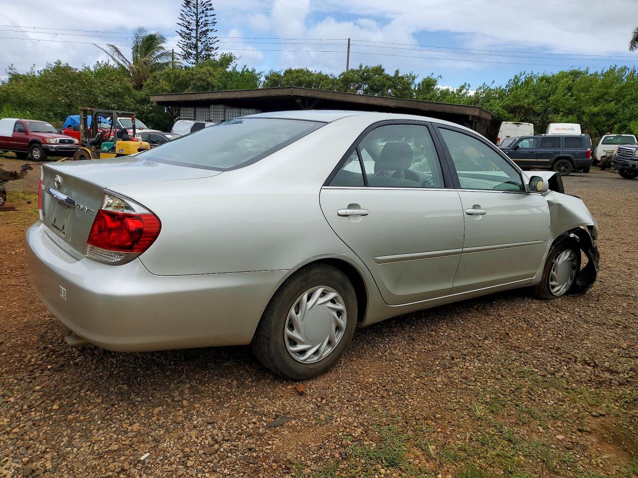 Toyota Camry Standard