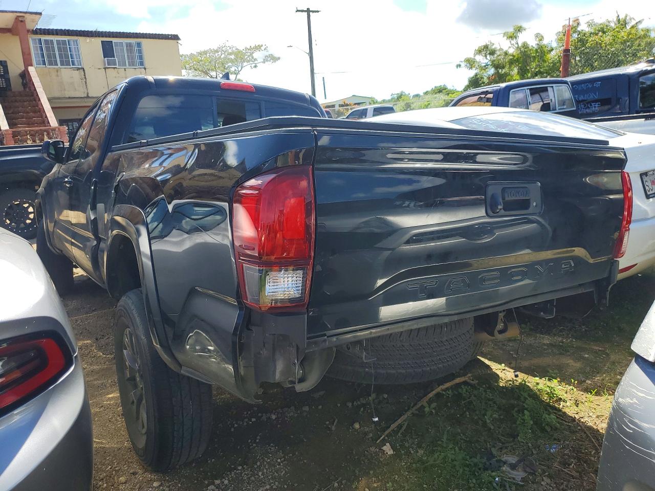 Toyota Tacoma Access Cab