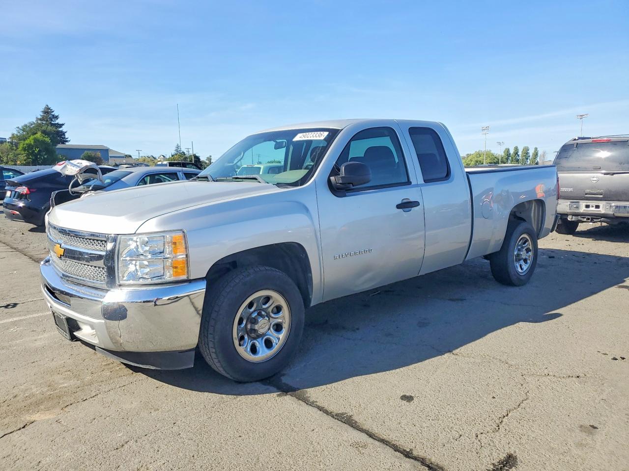 Salvage Chevrolet Silverado Image