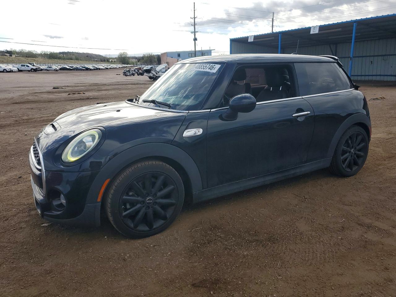 Salvage MINI Cooper Image