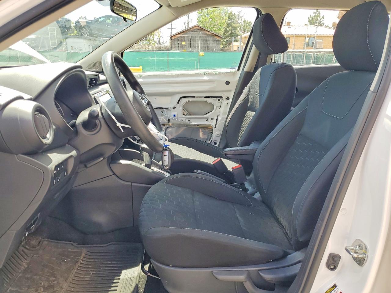 Nissan Kicks S
