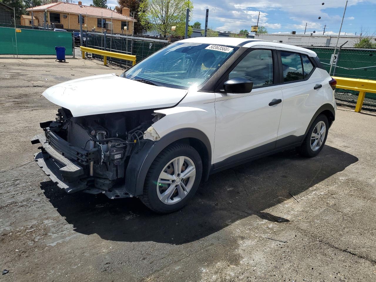 Salvage Nissan Kicks Image