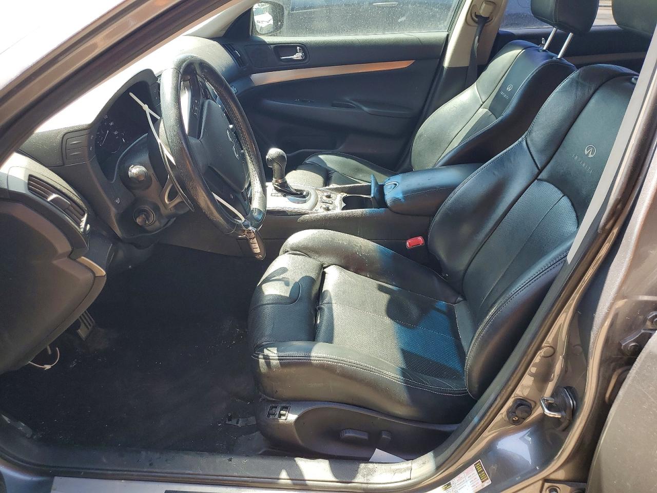 INFINITI G37 X