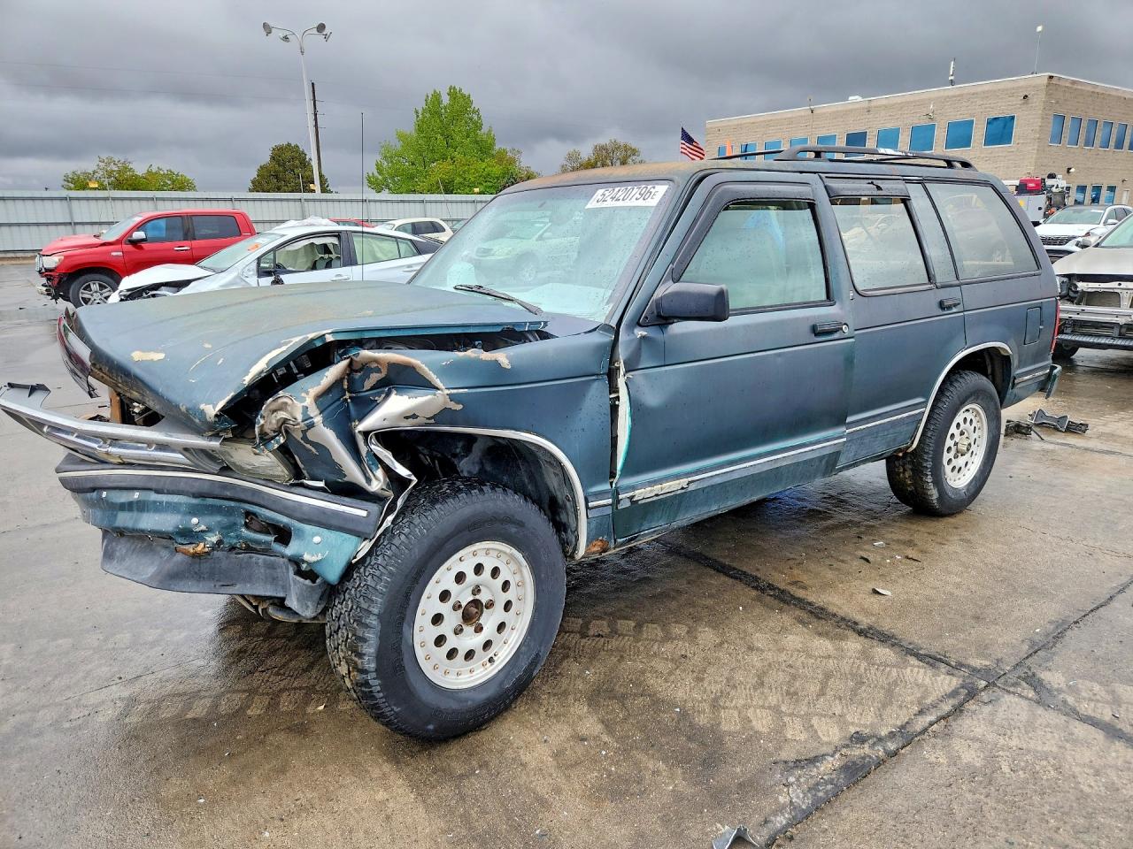 Salvage Chevrolet Blazer Image