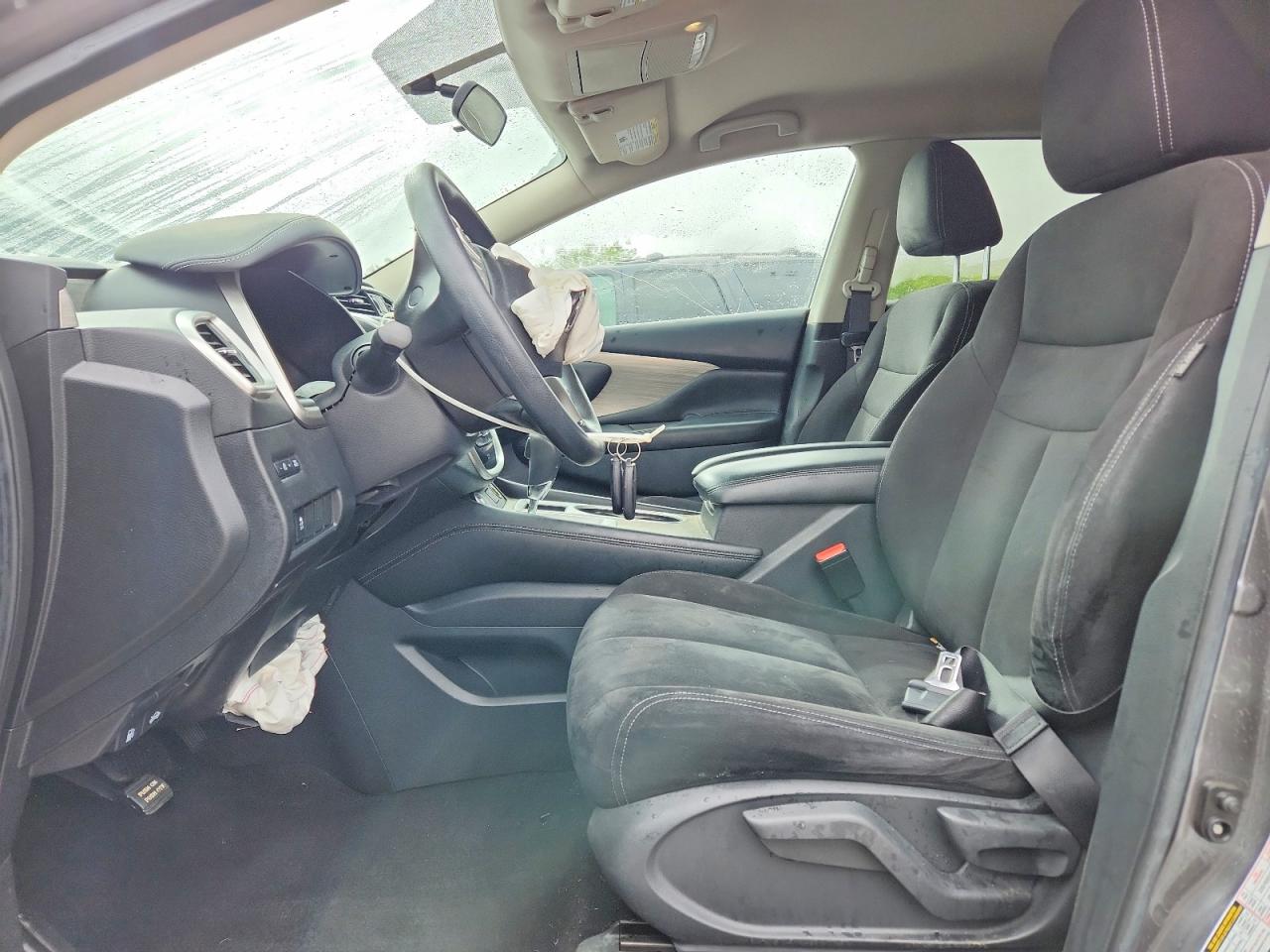 Nissan Murano S