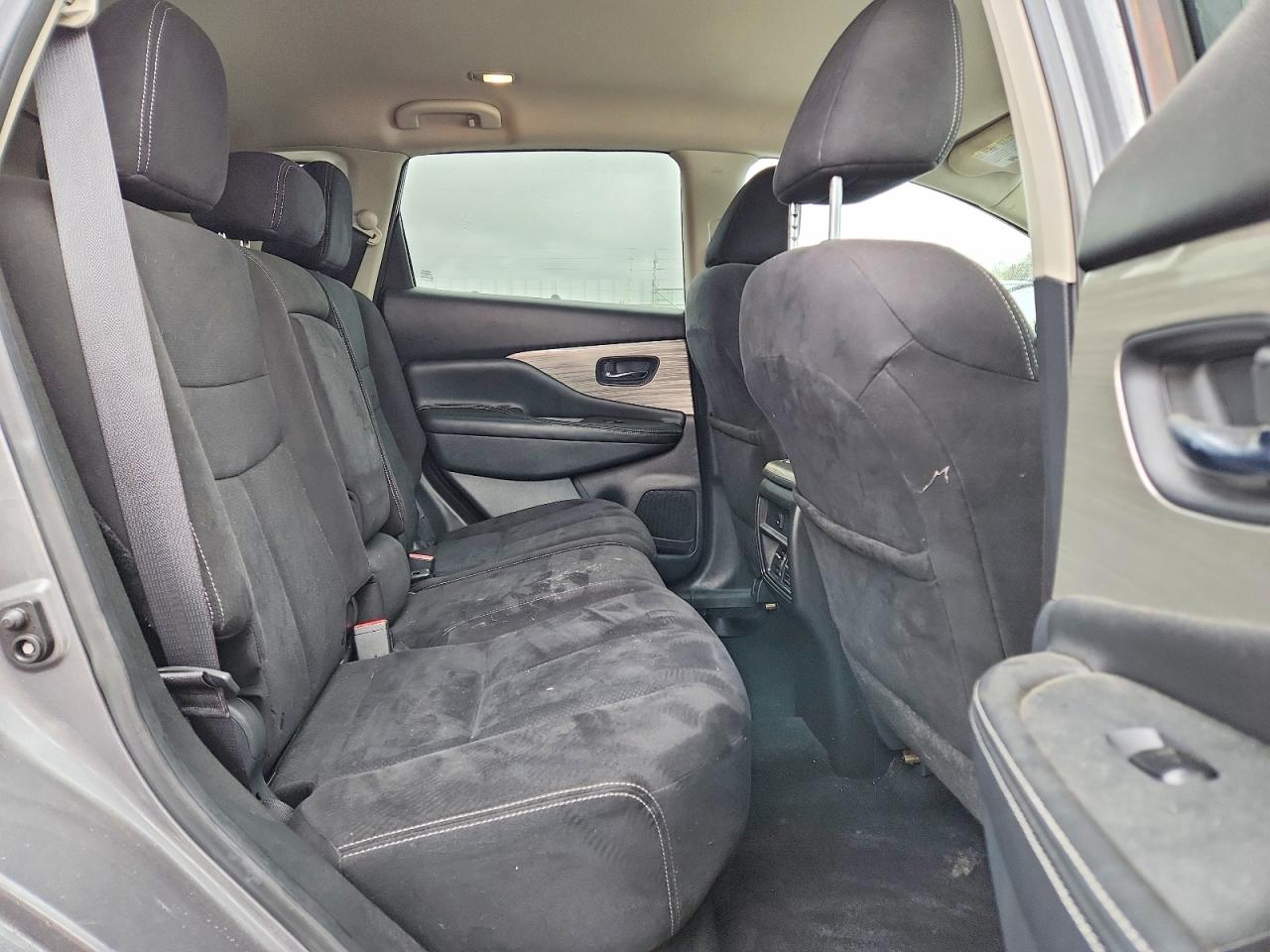 Nissan Murano S