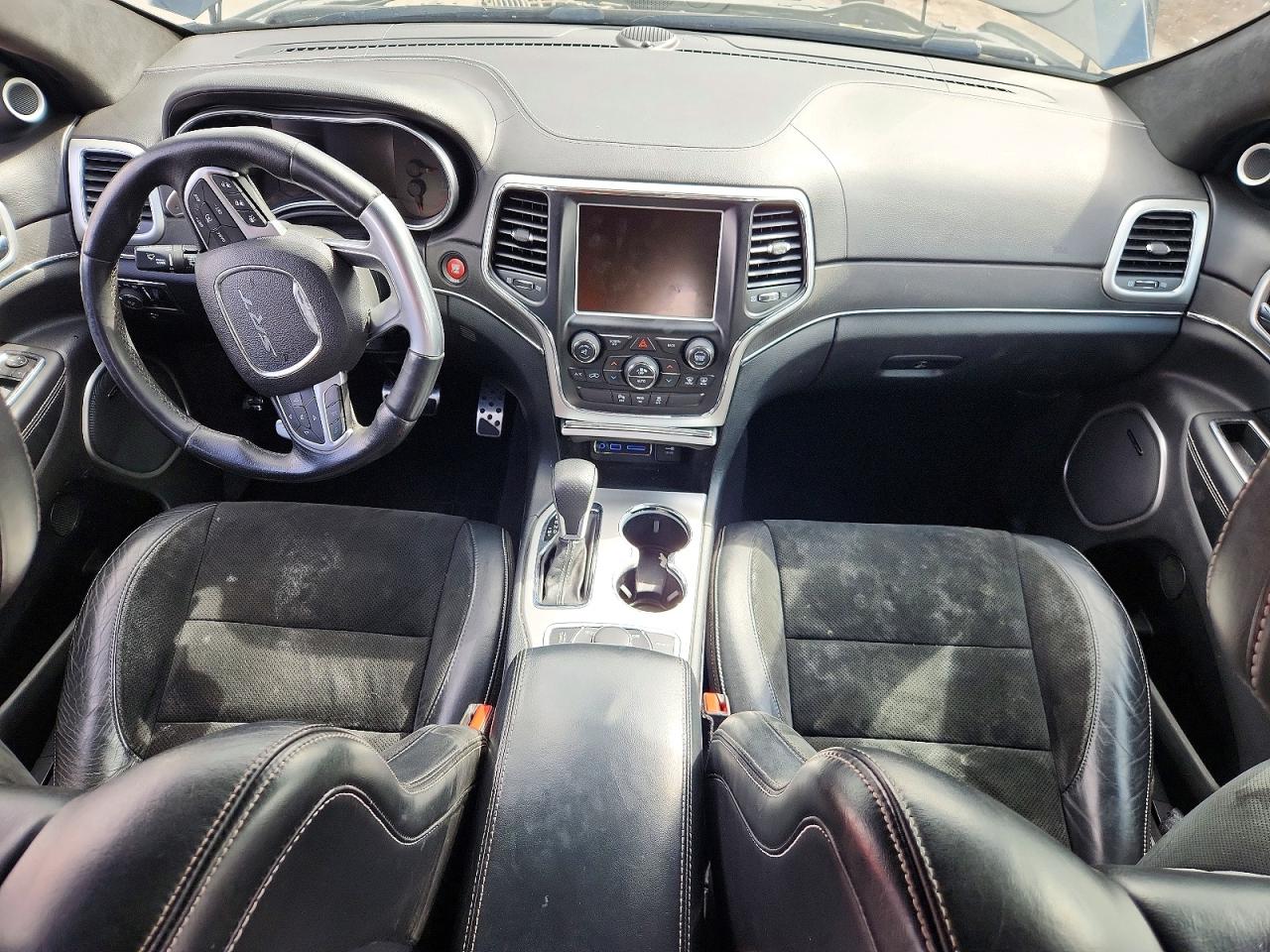 Jeep Cherokee Srt-8