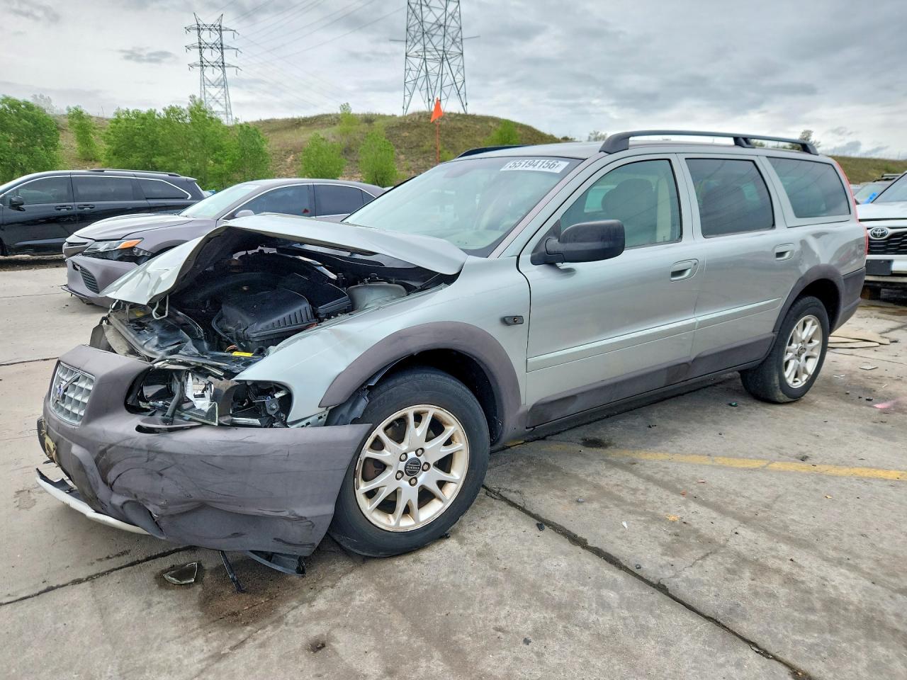 Salvage Volvo XC70 Image