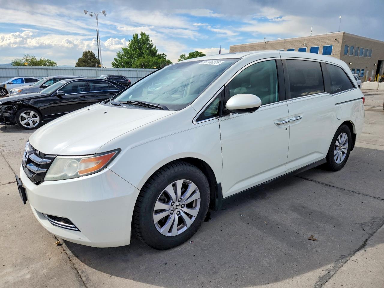 Salvage Honda Odyssey Image