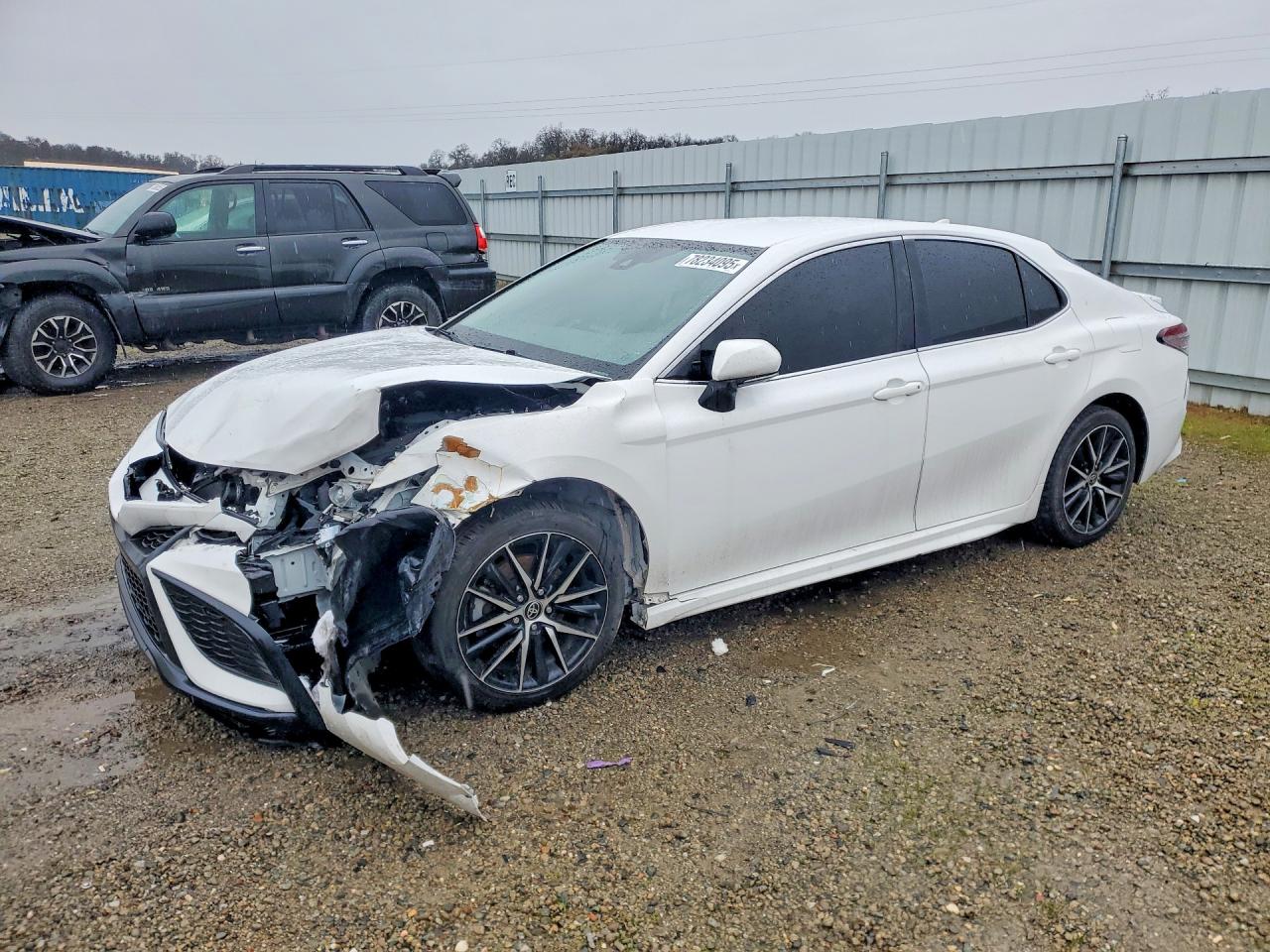 Salvage Toyota Camry Image