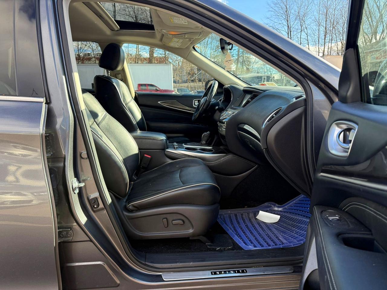 INFINITI Qx Base