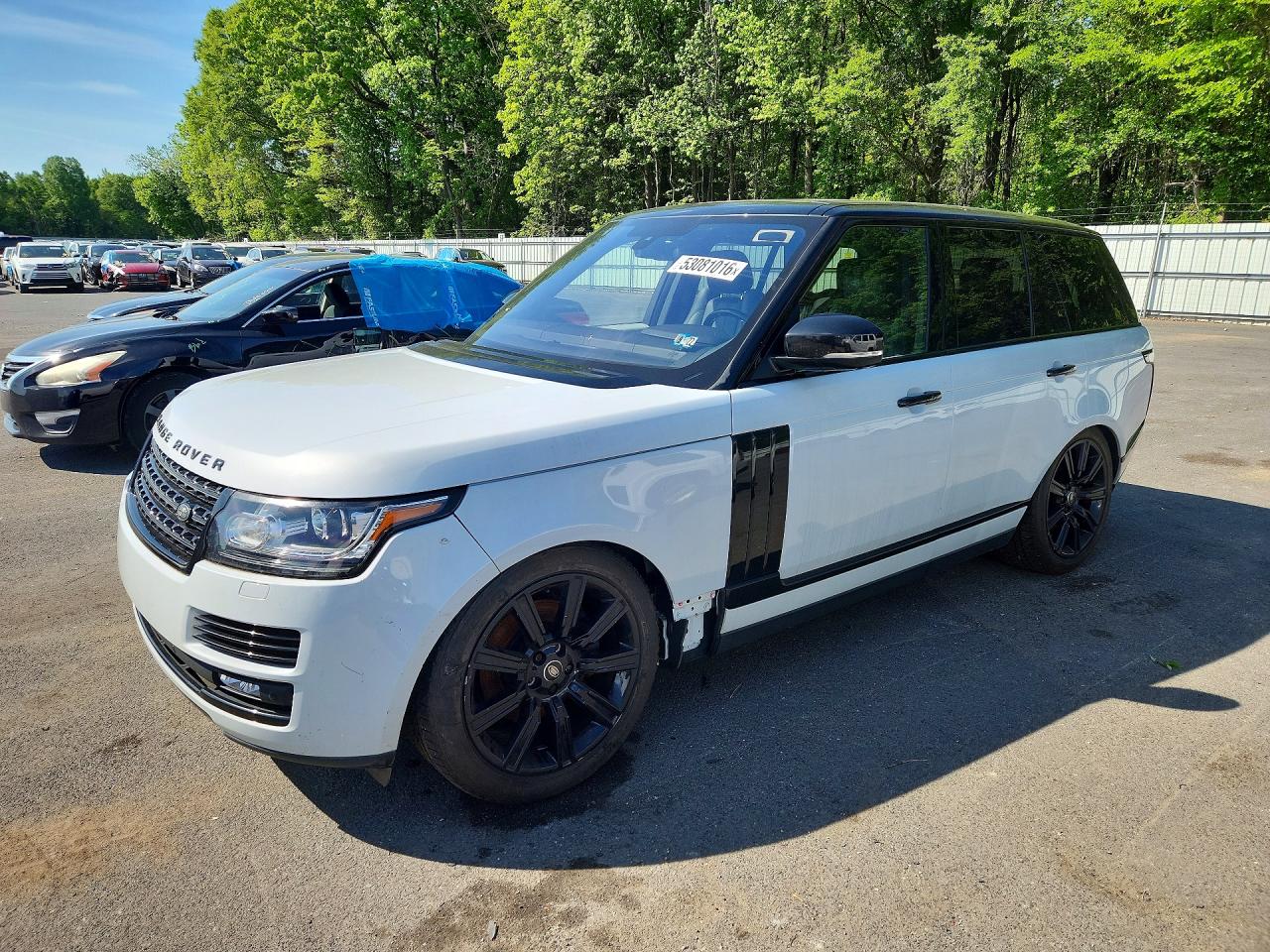 Salvage Land Rover Range Rover Image